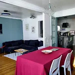 Splendid Appt Near Montmartre